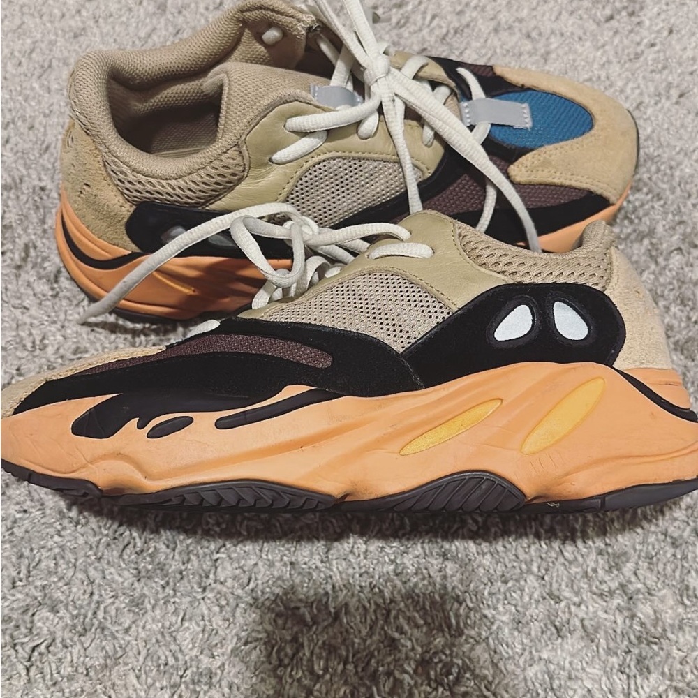 Yeezy Tan Black Sneakers Chunky Design